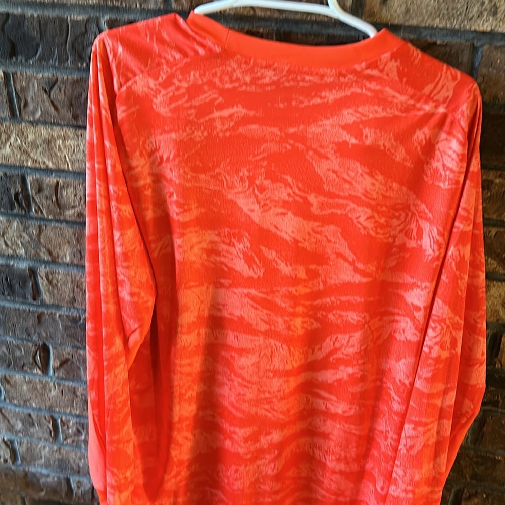 Addidas cool material - Picture 3 of 3